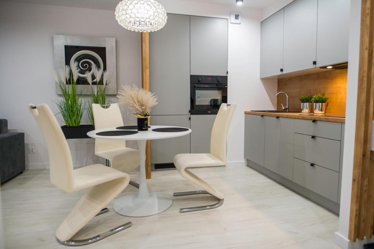 Nowoczesny Apartament Ludova บิสกูเปียซ ภายนอก รูปภาพ