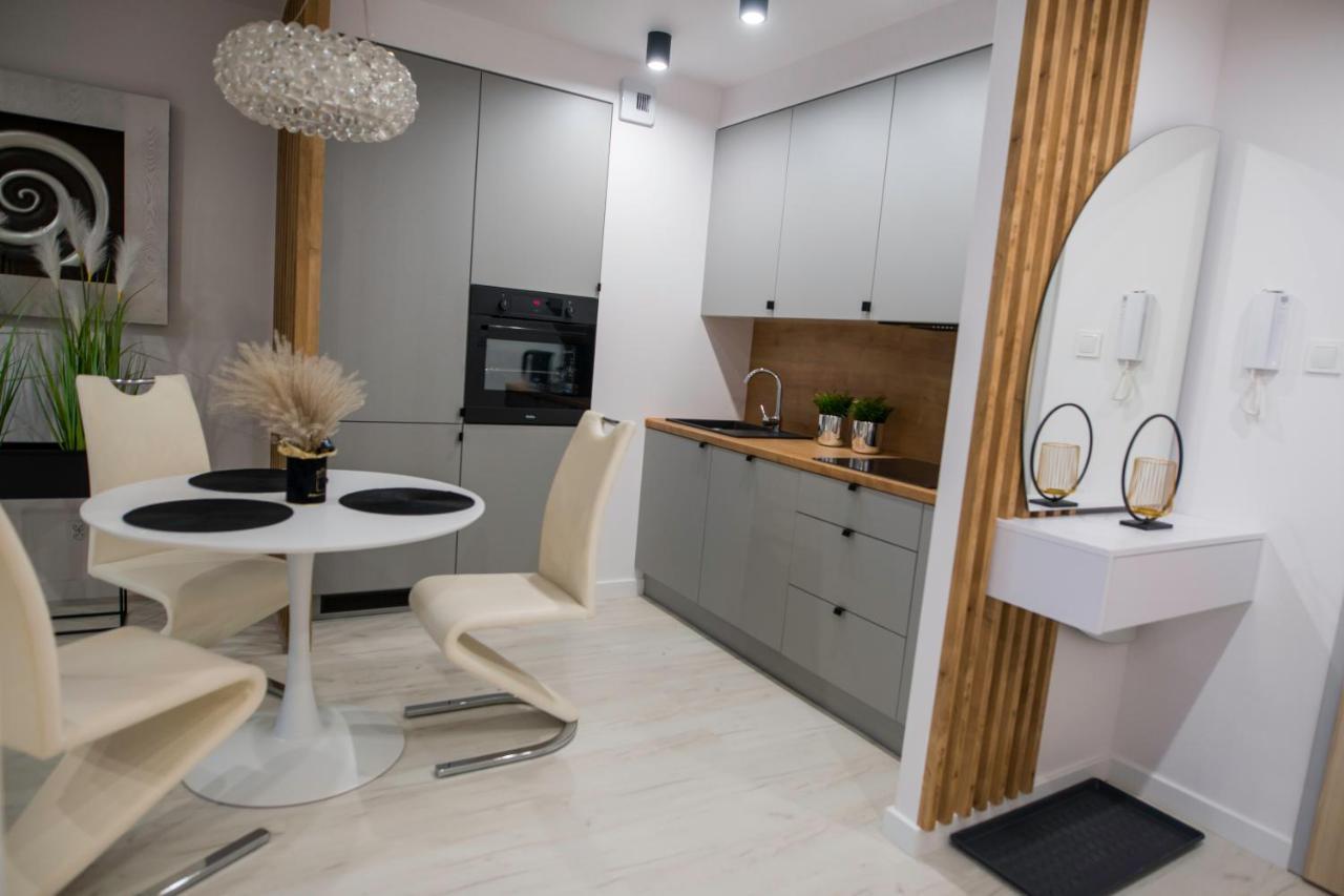Nowoczesny Apartament Ludova บิสกูเปียซ ภายนอก รูปภาพ