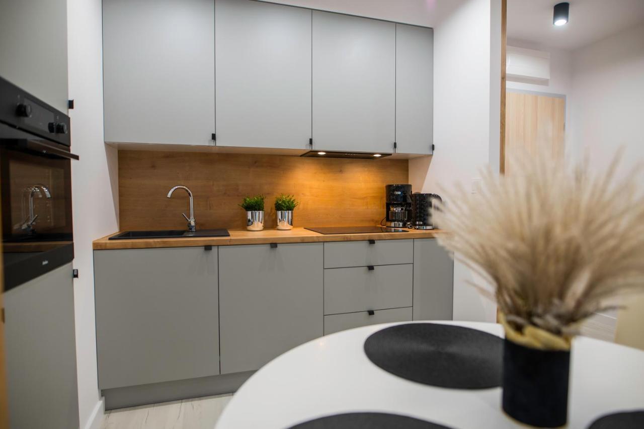 Nowoczesny Apartament Ludova บิสกูเปียซ ภายนอก รูปภาพ