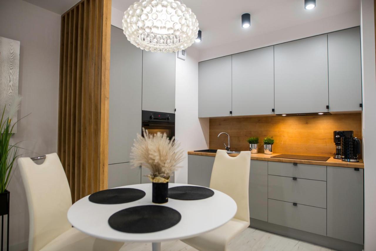 Nowoczesny Apartament Ludova บิสกูเปียซ ภายนอก รูปภาพ